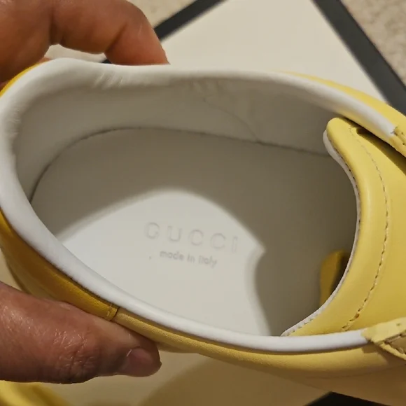 Gucci Yellow Sneakers Vibrant Low-Top Design - Picture 4 of 8